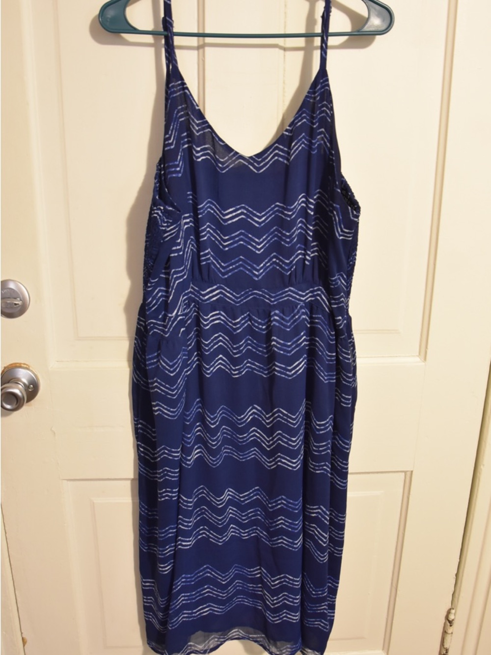 Old Navy Navy Blue Patterned Spaghetti-Strap Midi Dress